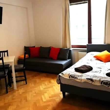 Center Warsaw - Apartmenty Jana Pawla II Exteriér fotografie
