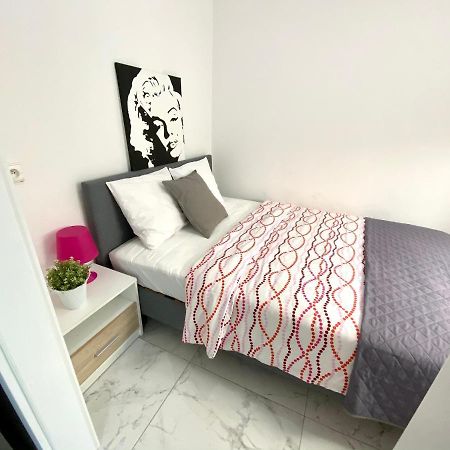 Center Warsaw - Apartmenty Jana Pawla II Exteriér fotografie