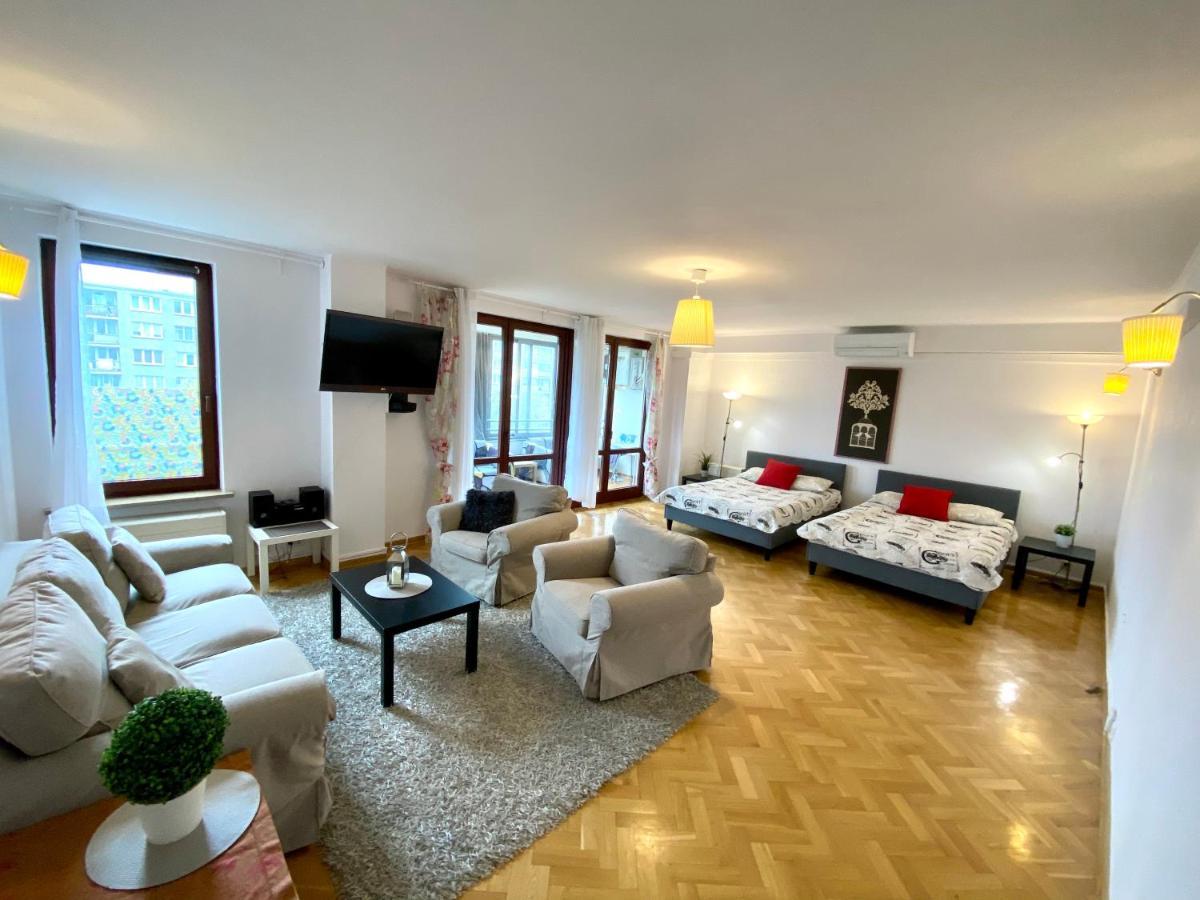 Center Warsaw - Apartmenty Jana Pawla II Exteriér fotografie