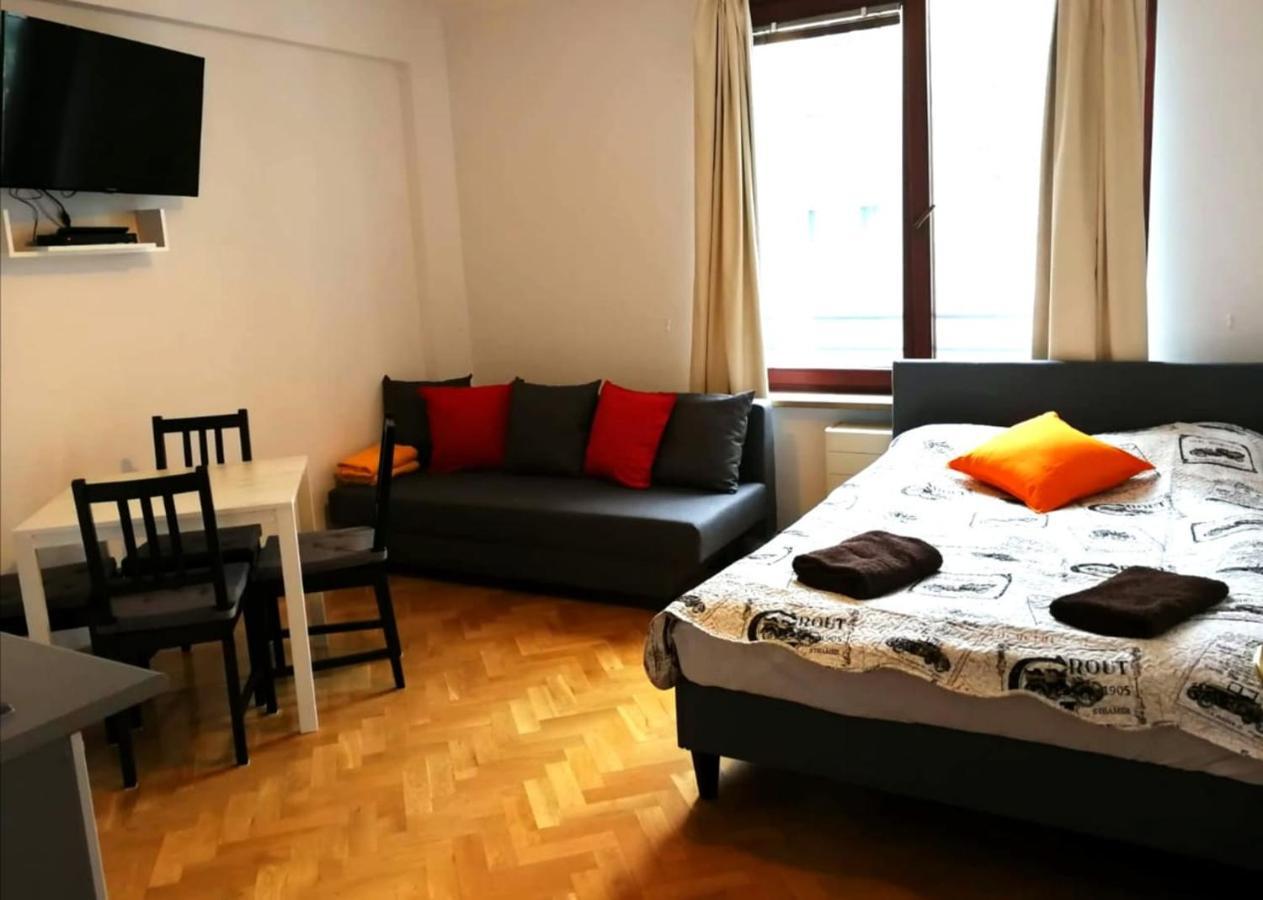 Center Warsaw - Apartmenty Jana Pawla II Exteriér fotografie