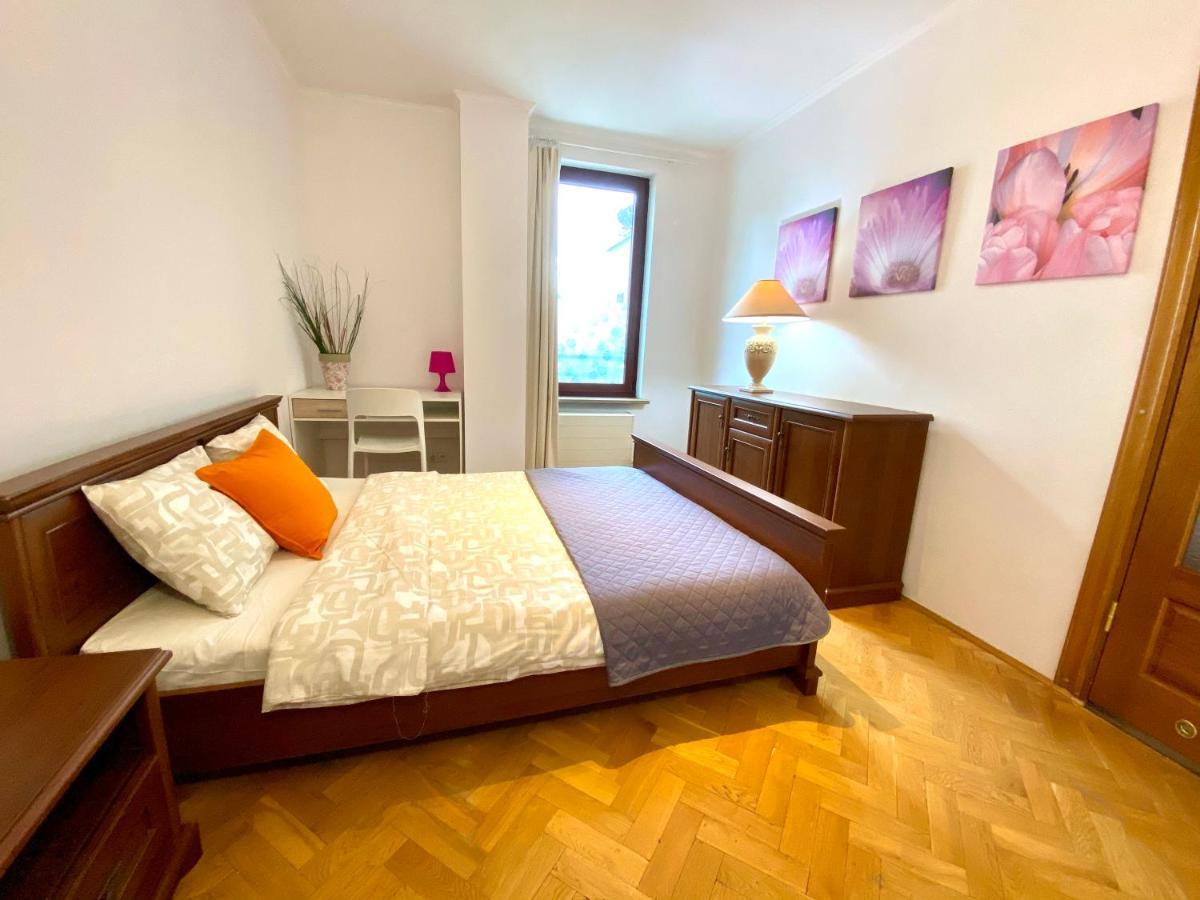 Center Warsaw - Apartmenty Jana Pawla II Exteriér fotografie