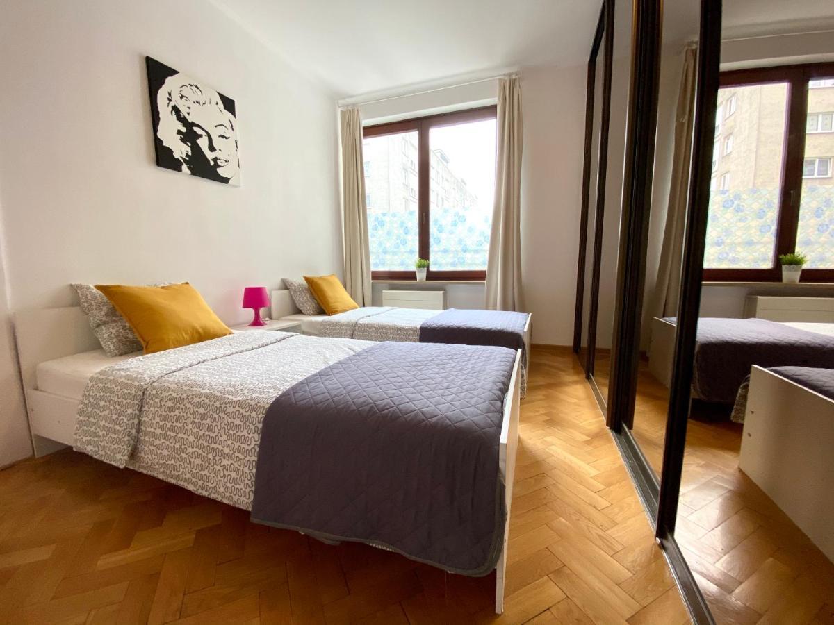 Center Warsaw - Apartmenty Jana Pawla II Exteriér fotografie