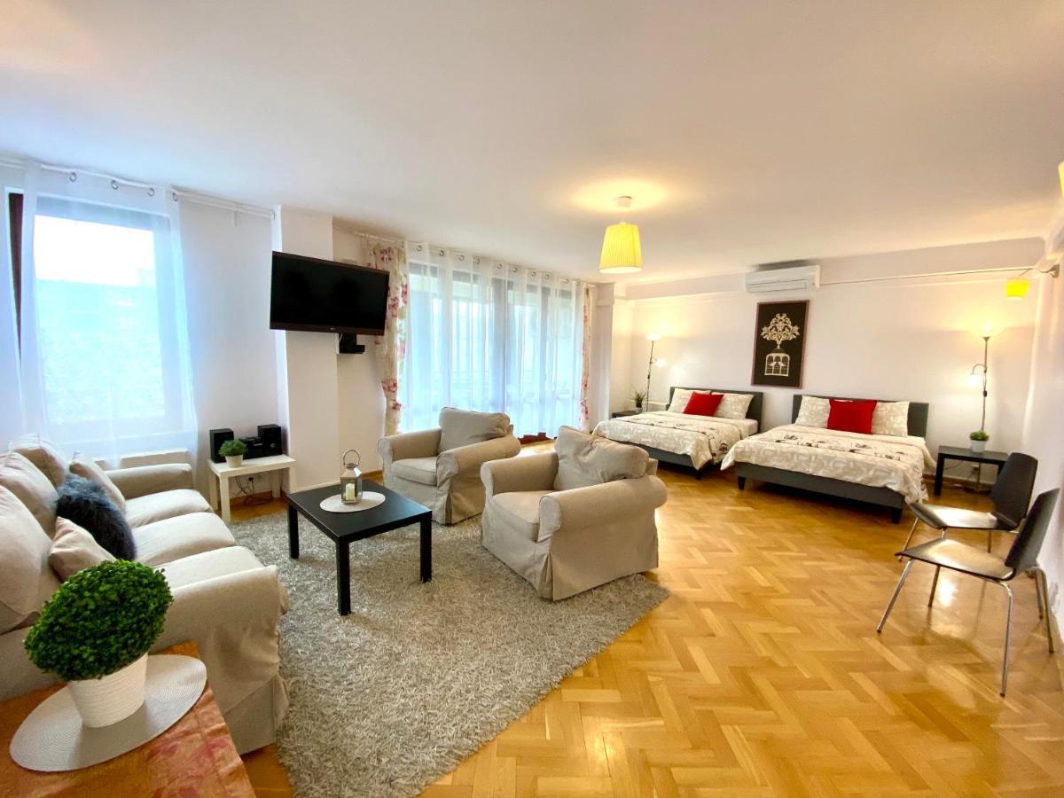 Center Warsaw - Apartmenty Jana Pawla II Exteriér fotografie